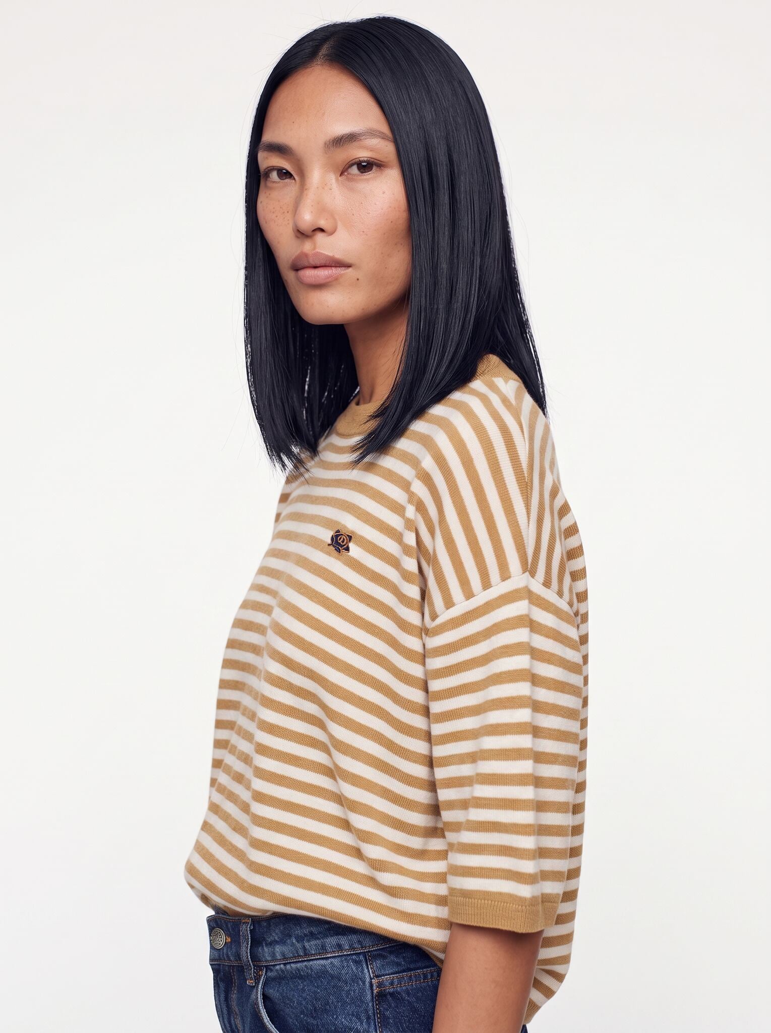 Modelshot / Bone Brown / Detail
